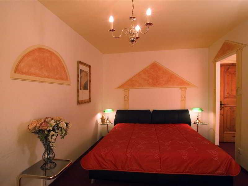 Waldhotel Seefeld 蒂罗尔-泽费尔德 客房 照片